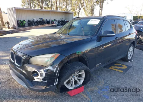 2013 BMW X1 xDrive28I из США, поврежденный, VIN WBAVL1C55DVR84276